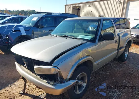 2002 Chevrolet S-10 из США, поврежденный, VIN 1GCCS145828190038